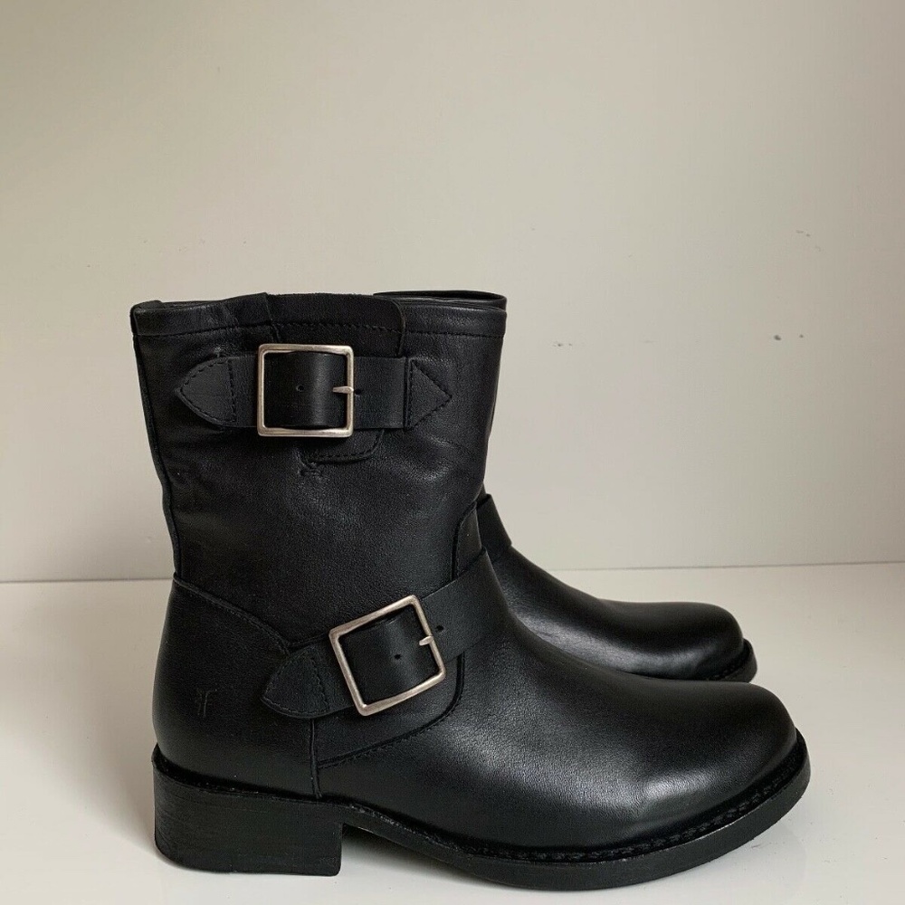 NEW Frye Veronica Short Black Leather Boots Moto